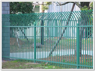 供应铁路护栏网、护栏网厂家